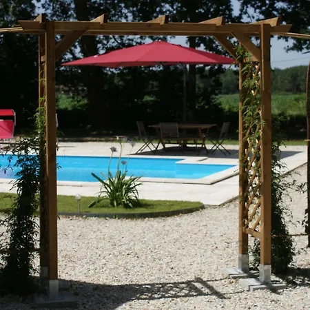 Domaine Du Bois Seguin Bed & Breakfast *